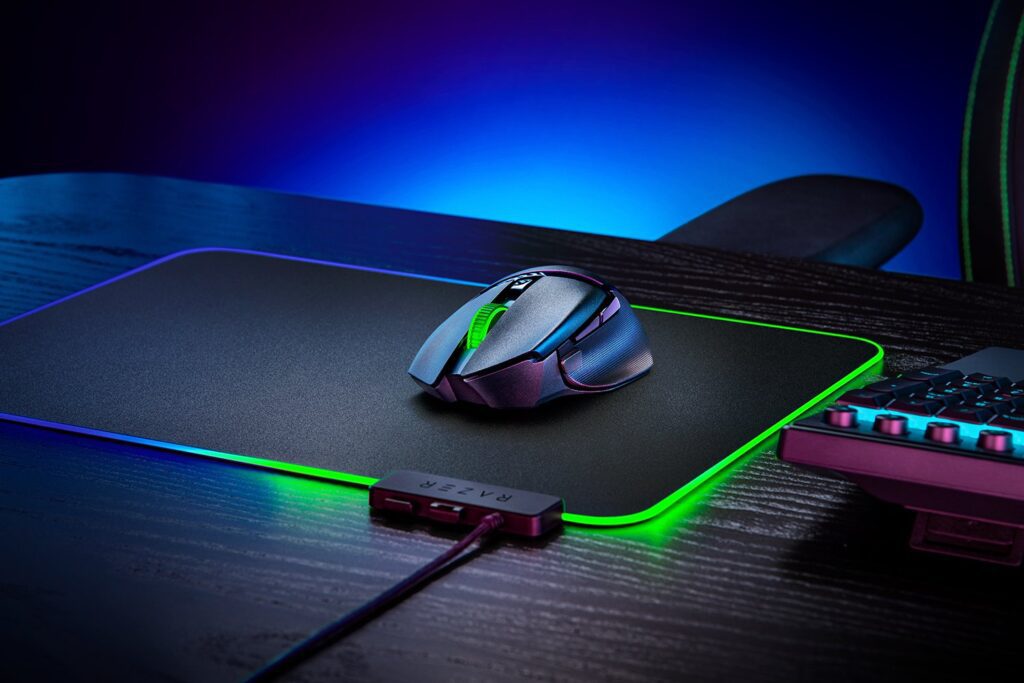 https medias p1.phoenix.razer .com sys master phoenix images container h1e hd7 9497493012510 230330 basilisk v3 x hyperspeed 1500x1000 1